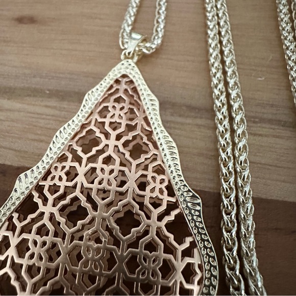 Kendra Scott Aiden Filigree Pendant Necklace Gold Chain & Rose Gold Tone - Picture 3 of 5